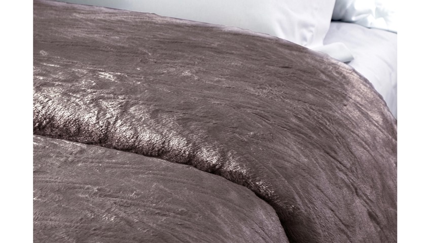 COBERTORCHEVRONCHOCOLATEDETALHE1.jpg