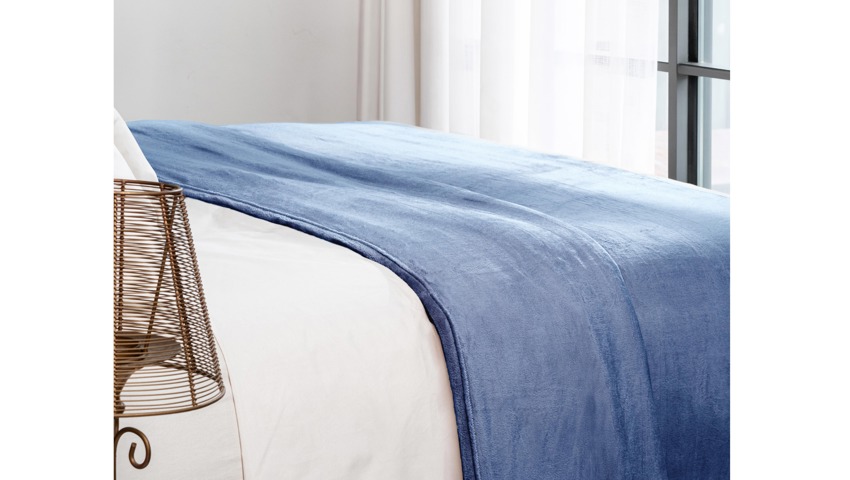 DETALHE3COBERTORTOQUEDESEDAAZUL.jpg